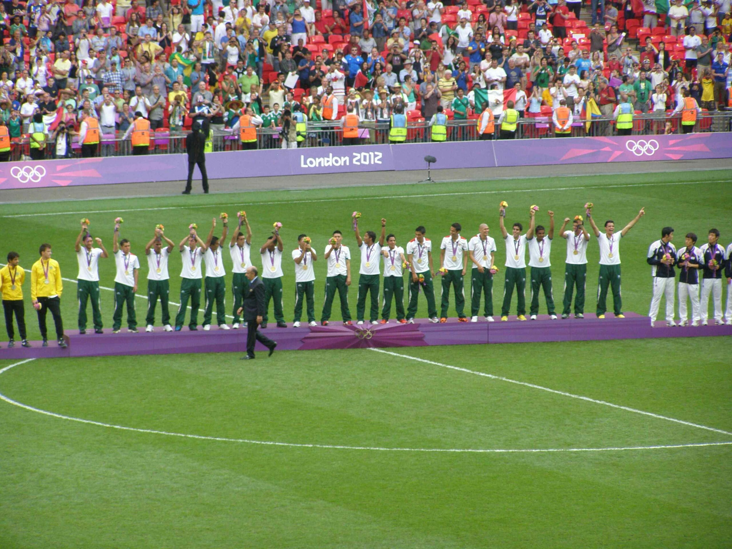 Mexico stun Brazil to win gold