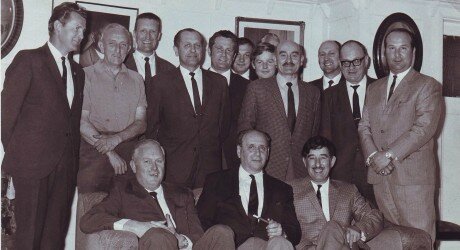 A group of VSF officials and members of the press taken in 1969-70. Several were then or later life members of the Federation. Back row, left to right. Henry Dressler, George Yelland, Norm Couzens, John Klimecki, Len Willmer (secretary) George Sawczak, Laurie Schwab, John Oliphant, John Castellini, Taffy Coombes, Enver Begovic. Front row: John Gorton, Andy Kun, Vic Manson. Source: Laurie Schwab collection, Deakin University Library.
